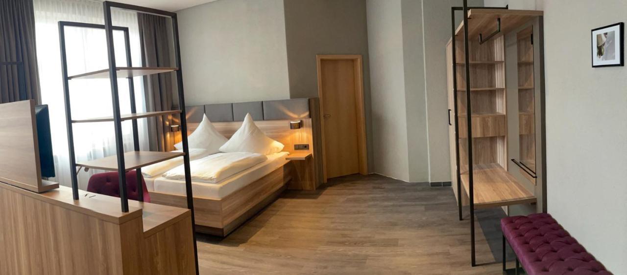 Hotel Das Bischof タウバービショフスハイム エクステリア 写真